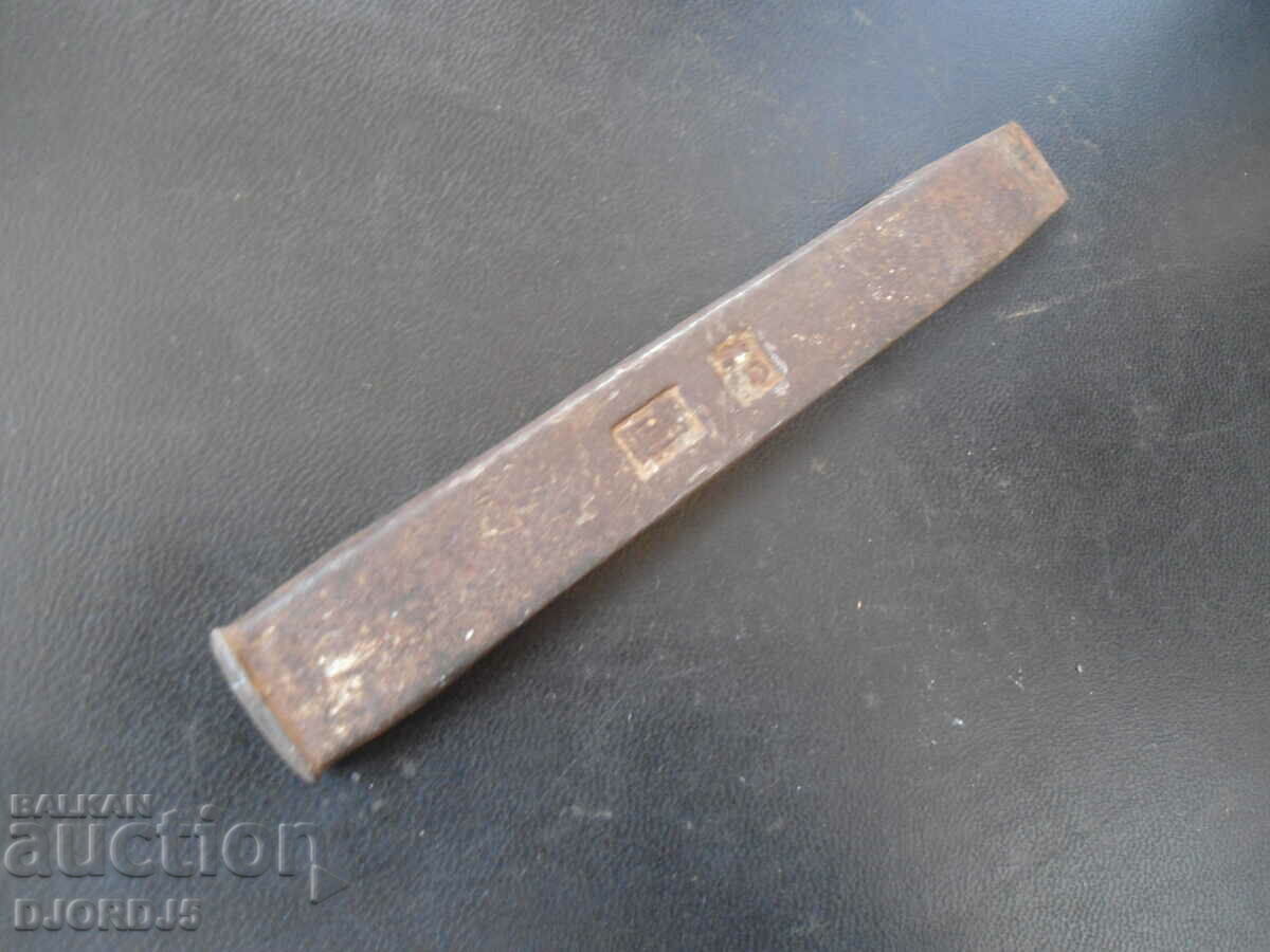 Old tool, cutter, markings with price 4.00 BGN | € 2.05 Old tool, cutter, markings with price 4.00 BGN | € 2.05