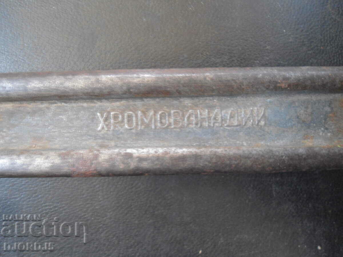 Old key 32-36, markings, CHROME VANADIUM - 5 Old key 32-36, markings, CHROME VANADIUM - 5