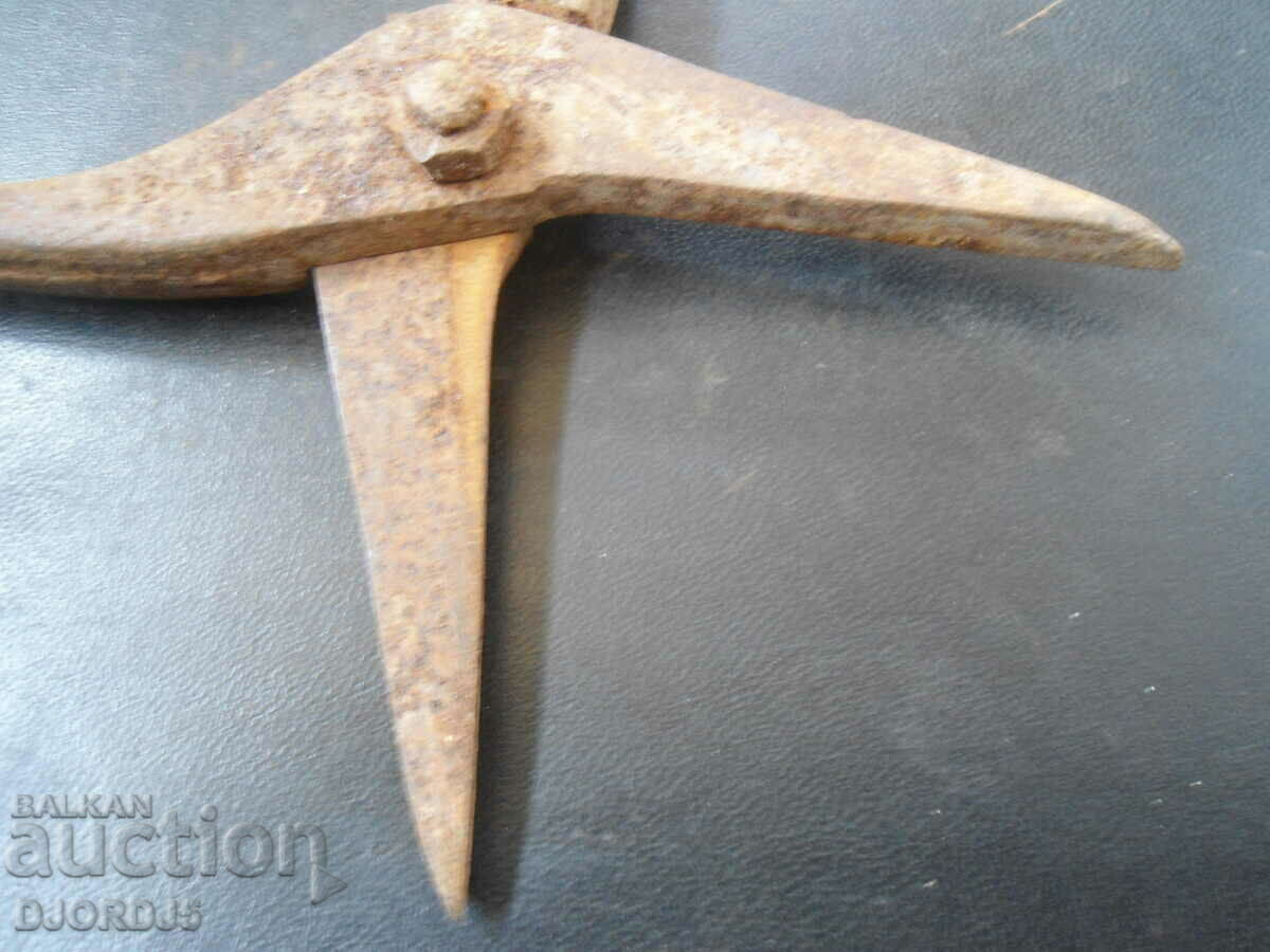Auction Old sheet metal shears Auction Old sheet metal shears