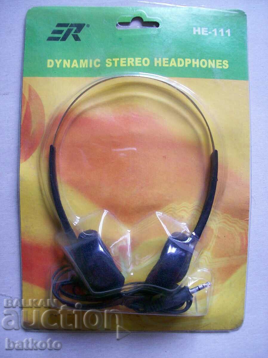 Stereo headphones