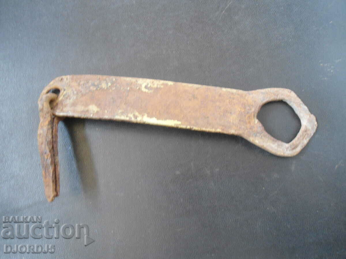 Old forged mandala with price 3.00 BGN | € 1.53 Old forged mandala with price 3.00 BGN | € 1.53