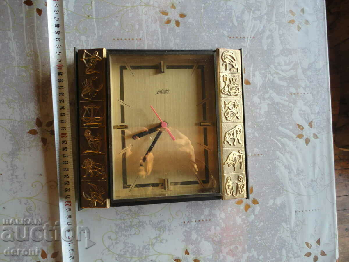 Atlanta Zodiac German Bronze Watch with price 70.20 BGN | € 35.89 Atlanta Zodiac German Bronze Watch with price 70.20 BGN | € 35.89