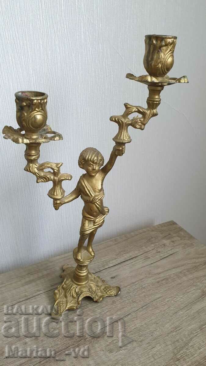 A pair of antique bronze candlesticks - 6 A pair of antique bronze candlesticks - 6