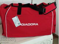 Μεγάλη ταξιδιωτική, αθλητική τσάντα, τσάντα "DIADORA" με διαστάσεις 65/35/35