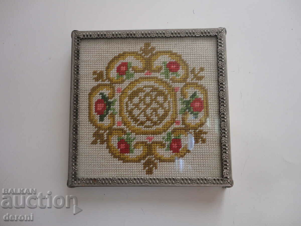 Old tapestry picture bronze frame - 7