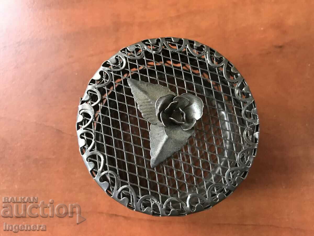 Παράδοση ΚΟΥΤΙ ΚΟΥΤΙ ΜΕΤΑΛΛΙΚΟ Παράδοση ΚΟΥΤΙ ΚΟΥΤΙ ΜΕΤΑΛΛΙΚΟ