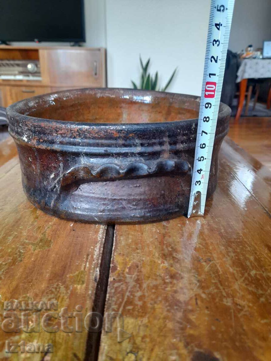 Old ceramic casserole with price 37.00 BGN | € 18.92 Old ceramic casserole with price 37.00 BGN | € 18.92