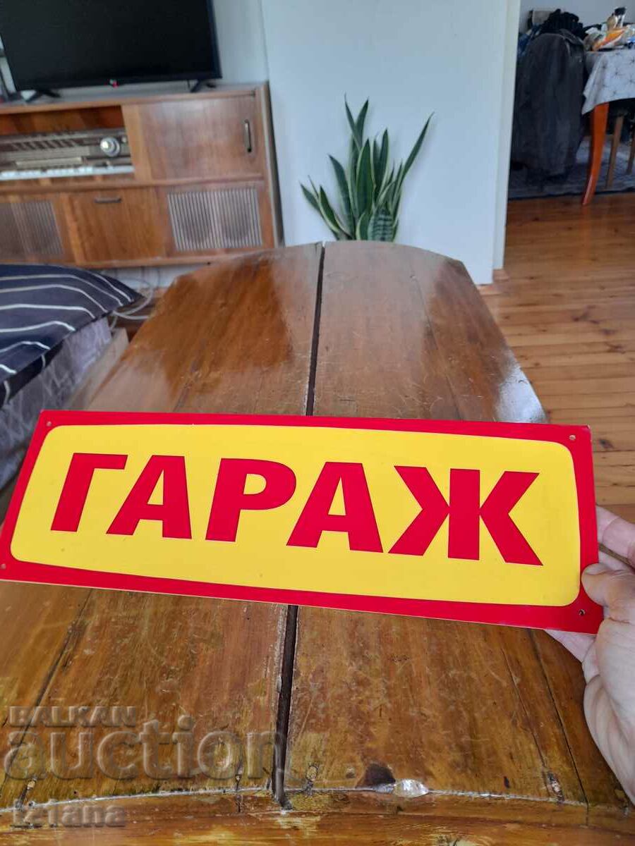 Auction Old sign Garage Auction Old sign Garage