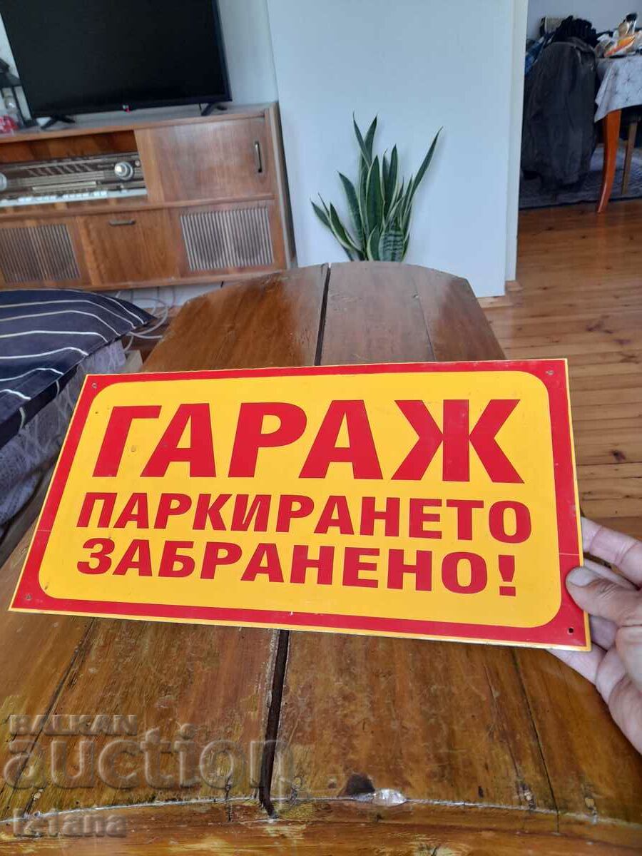 Auction Old sign Garage Auction Old sign Garage