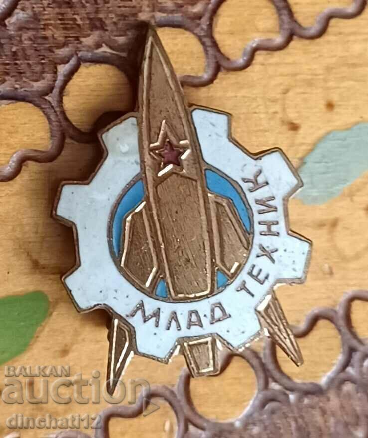 Παράδοση Σπάνιο σημάδι. Νέος τεχνικός - Πύραυλος Παράδοση Σπάνιο σημάδι. Νέος τεχνικός - Πύραυλος