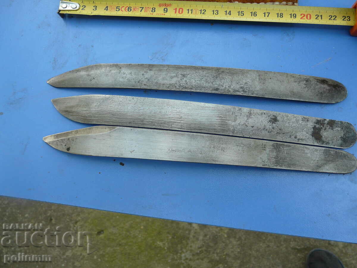 Auction German specialized Sarak knives Auction German specialized Sarak knives