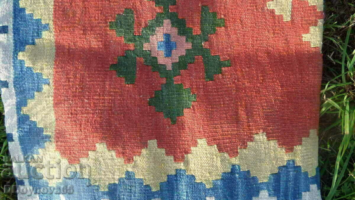 Θήκη με μοτίβα Chiprovian με τιμή € 5.62 | 10.99 BGN