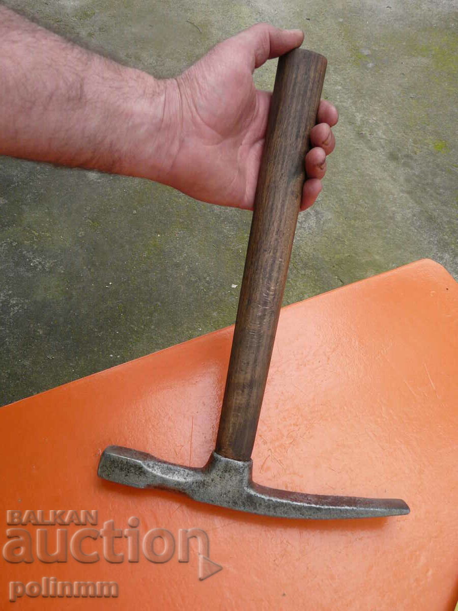 Old stonemason's hammer from 1711 - 6 Old stonemason's hammer from 1711 - 6