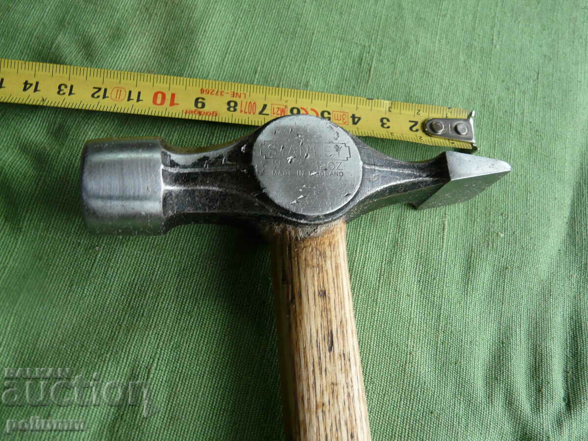 Παλιό αγγλικό σφυρί Stanley - 280 με τιμή 60.00 BGN | € 30.68 Παλιό αγγλικό σφυρί Stanley - 280 με τιμή 60.00 BGN | € 30.68
