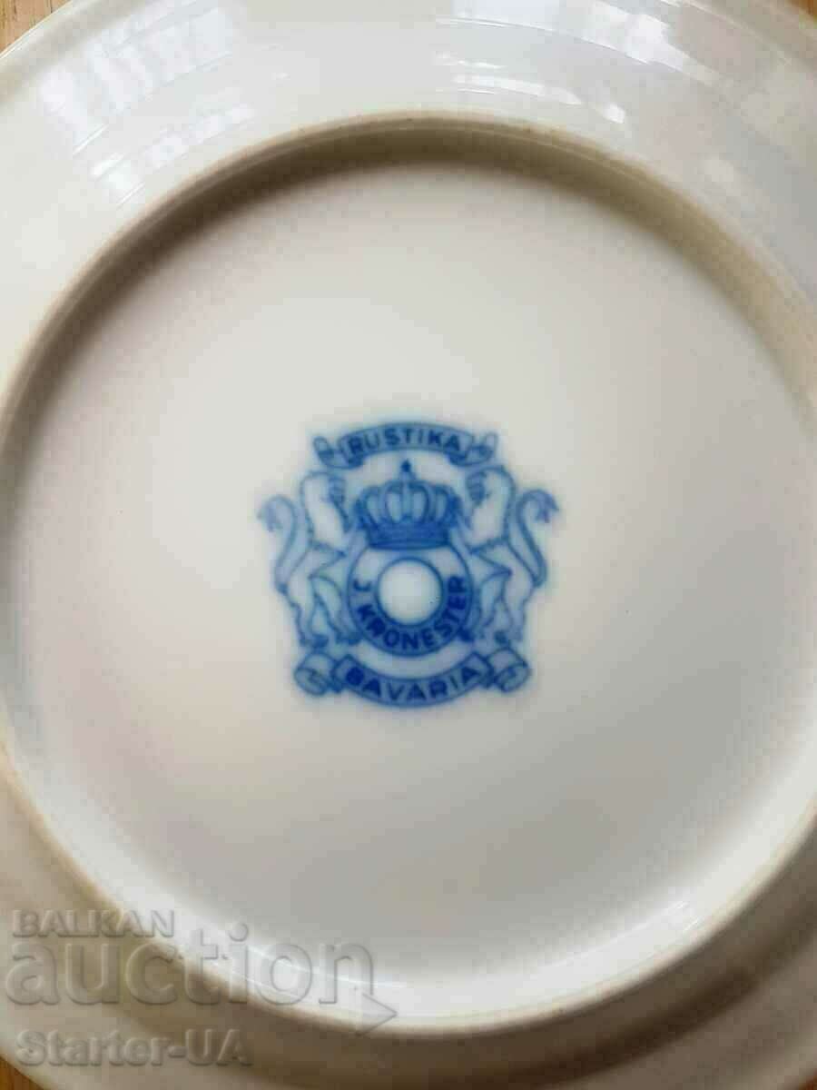 Auction Beautiful wall plate. BAVARIA. Marked. Auction Beautiful wall plate. BAVARIA. Marked.