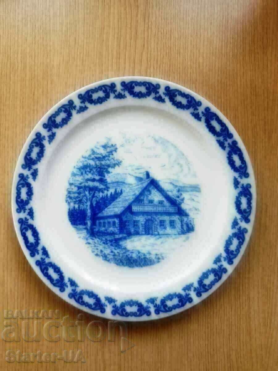 Beautiful wall plate. BAVARIA. Marked.