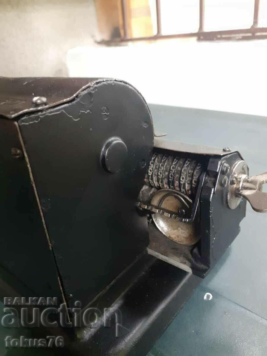 Old Soviet calculator Felix - 5 Old Soviet calculator Felix - 5