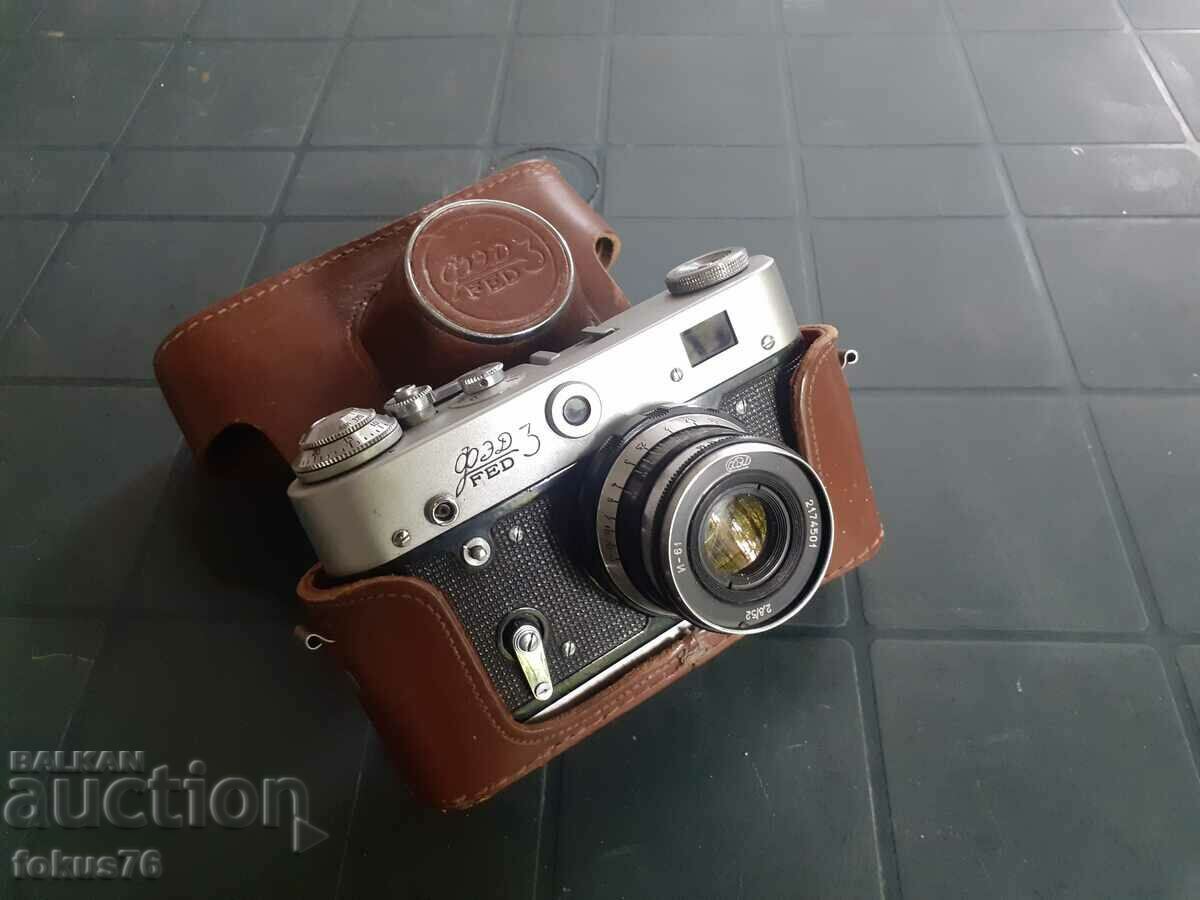 Стар механичен фотоапарат Фед 3 с цена 75.00 лв. | € 38.35 Стар механичен фотоапарат Фед 3 с цена 75.00 лв. | € 38.35
