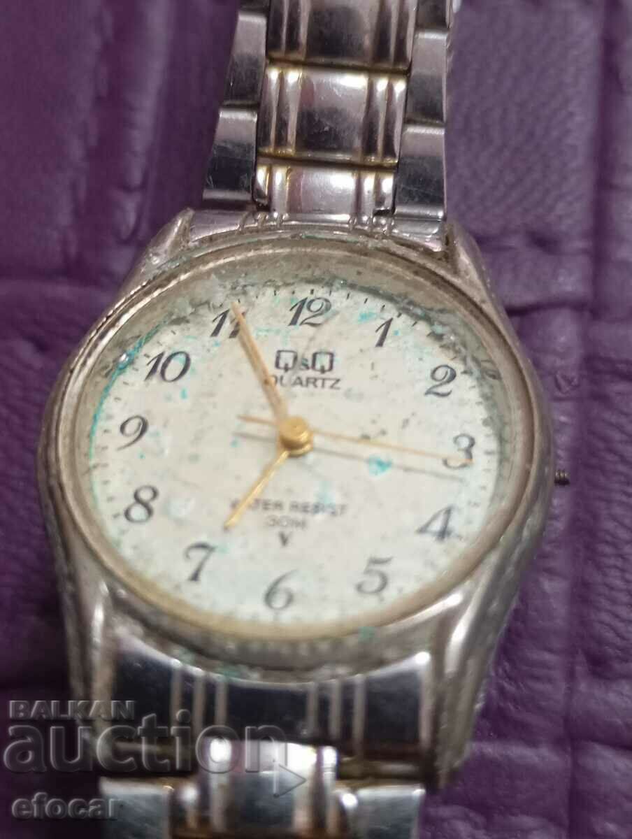 Γυναικείο ρολόι Q Q start 0,01 st Γυναικείο ρολόι Q Q start 0,01 st
