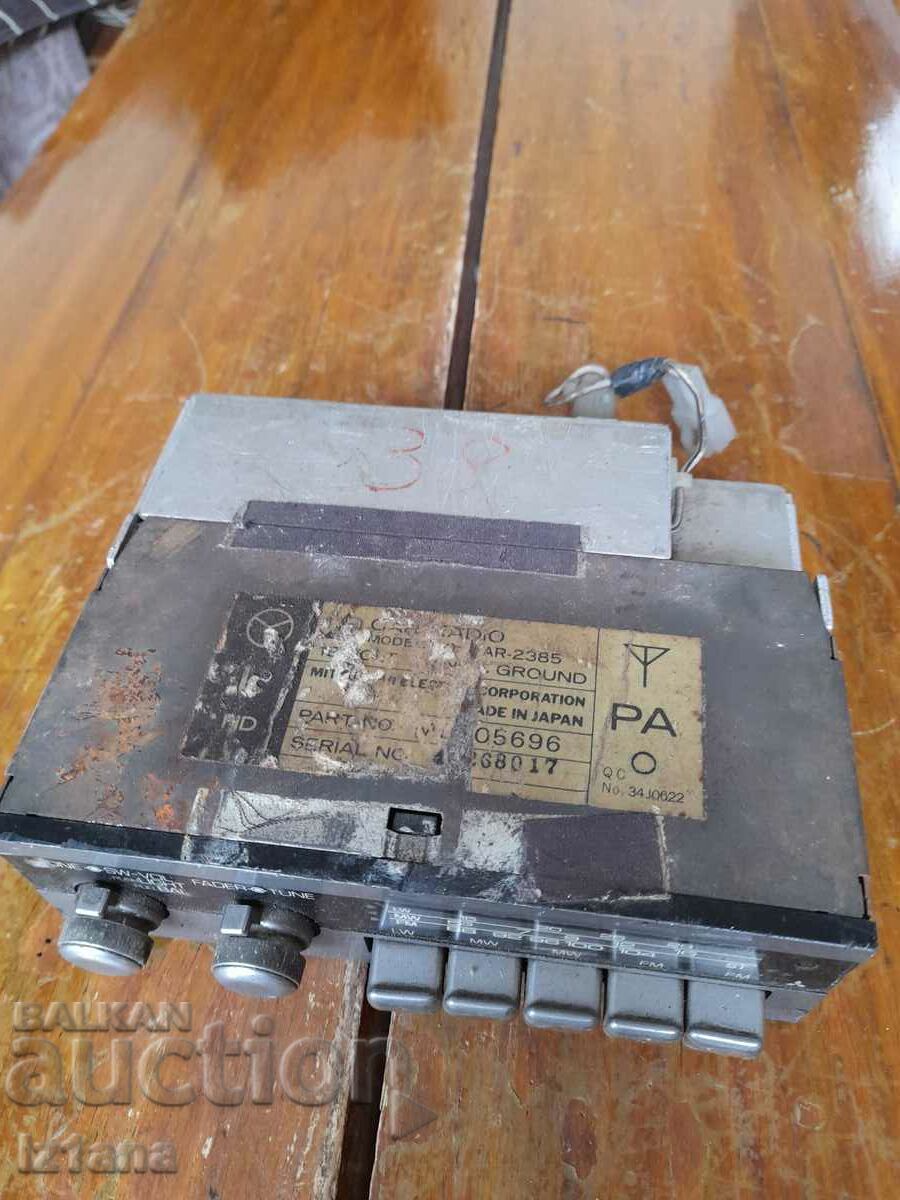 Auction Old car radio, radio receiver Auction Old car radio, radio receiver