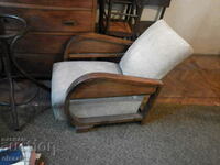 Παλιά αναδιπλούμενη καρέκλα από μασίφ ξύλο καρυδιάς ανάγνωσης περιγραφής