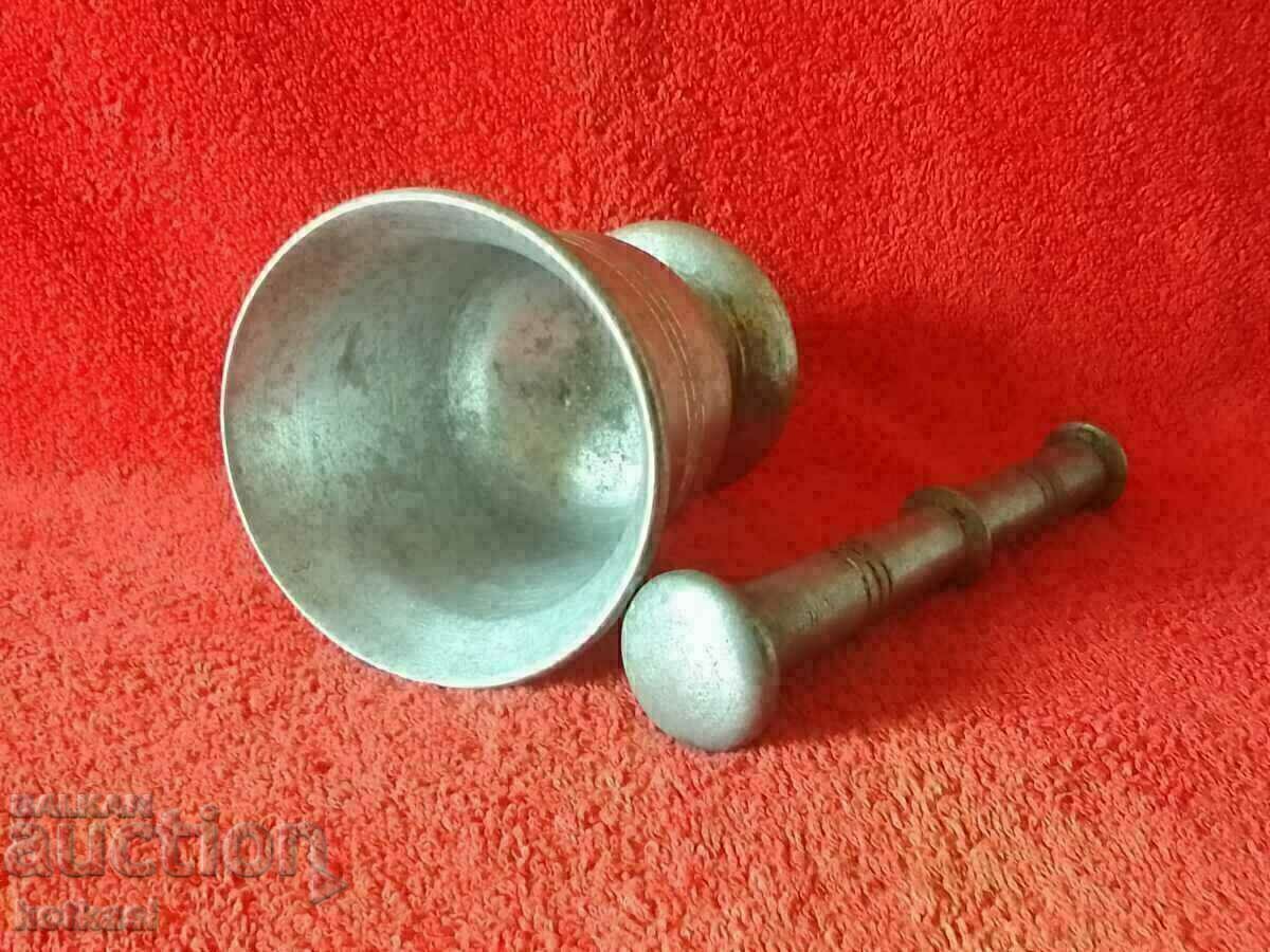 Old mortar made of white metal bronze aluminum mortar - 5 Old mortar made of white metal bronze aluminum mortar - 5
