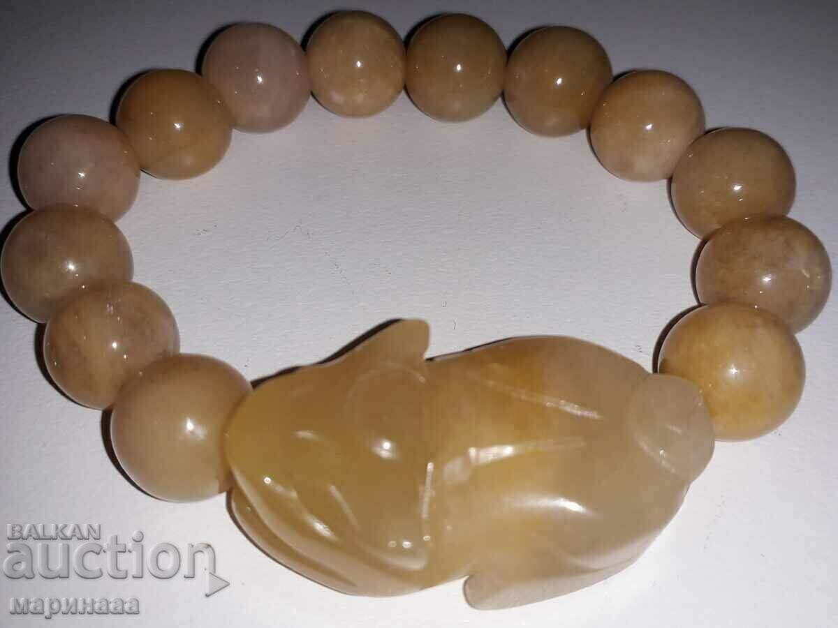 Auction BRACELET. JADE. LARGE BALLS. 13.2 MM Auction BRACELET. JADE. LARGE BALLS. 13.2 MM