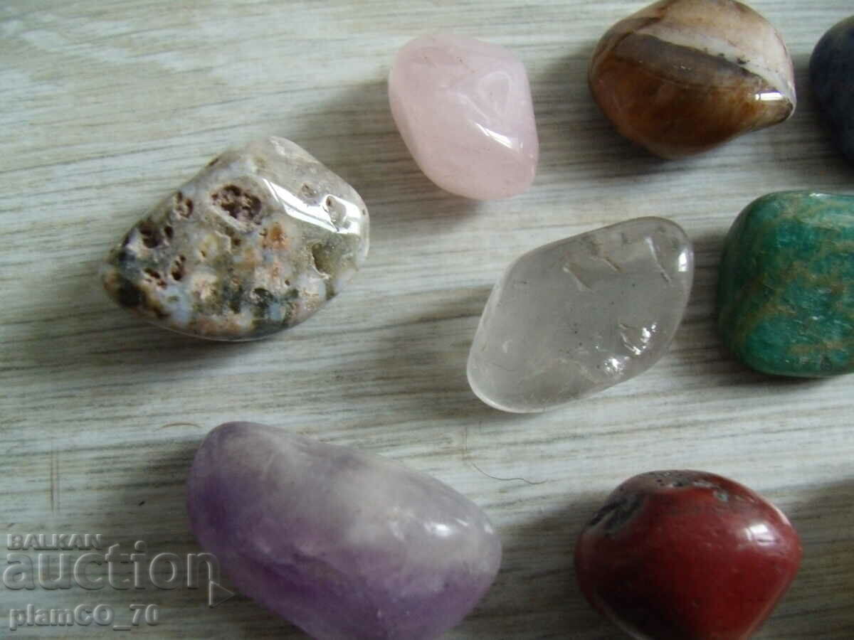 No.*7532 mix of 25 semi-precious stones with price 35.00 BGN | € 17.90 No.*7532 mix of 25 semi-precious stones with price 35.00 BGN | € 17.90