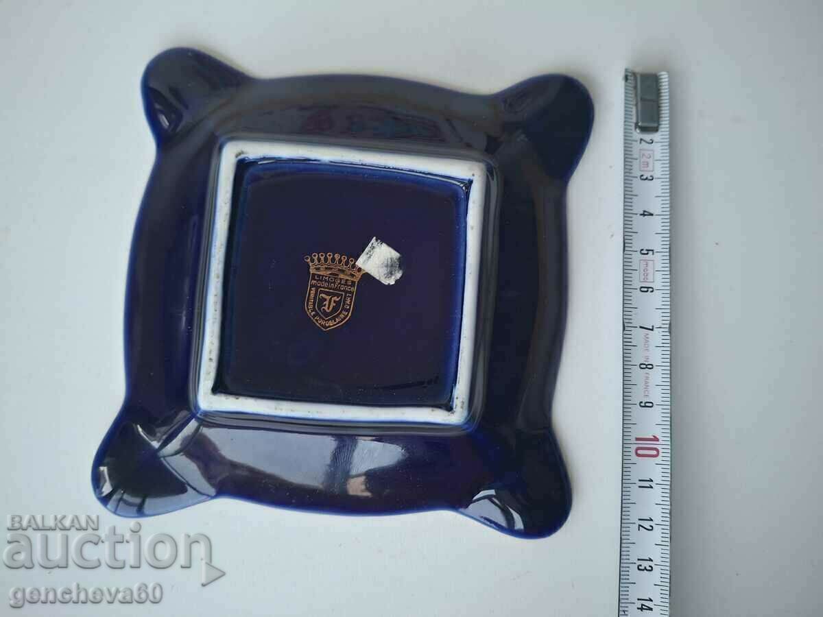 Retro ashtray Limoges porcelain, cobalt, gilding with price 30.00 BGN | € 15.34 Retro ashtray Limoges porcelain, cobalt, gilding with price 30.00 BGN | € 15.34