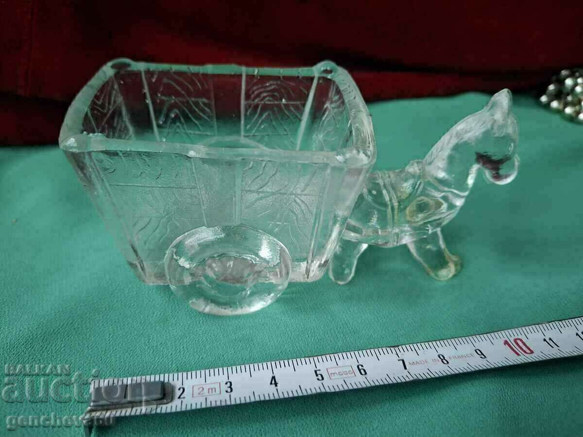 Glass paperweight "Horse with cart" with price 21.00 BGN | € 10.74