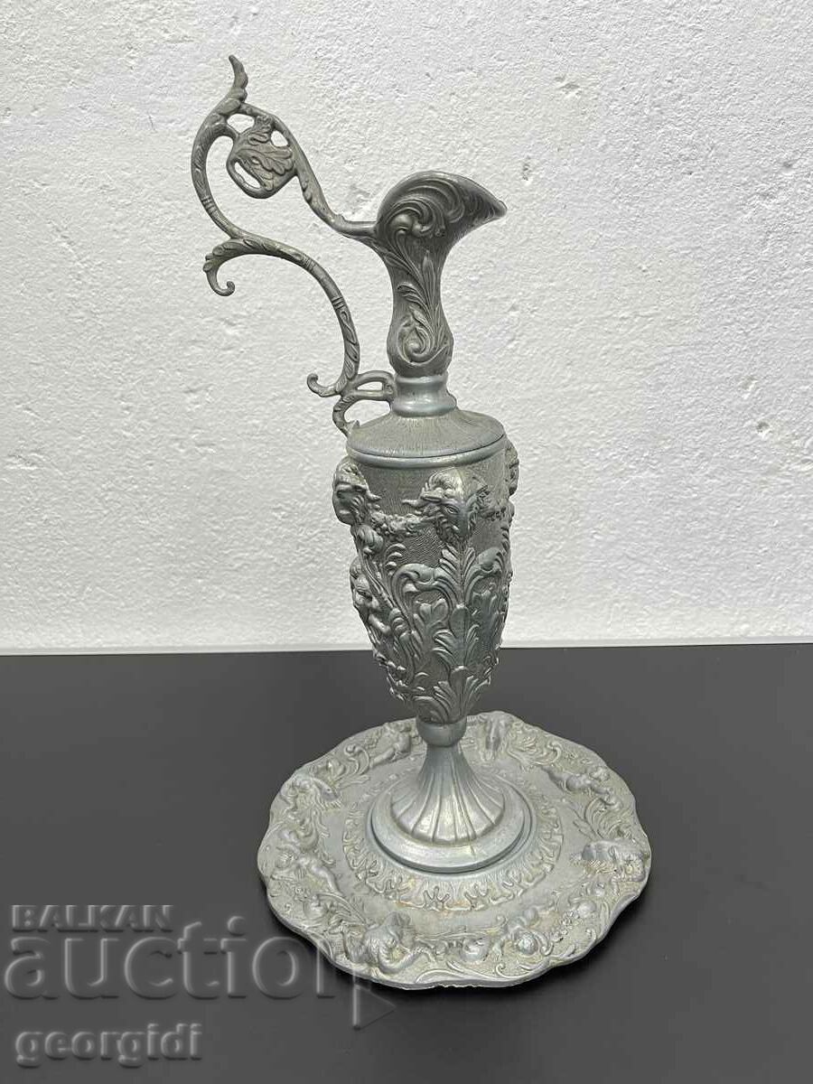 Unique pewter jug / decanter with plate. #5428