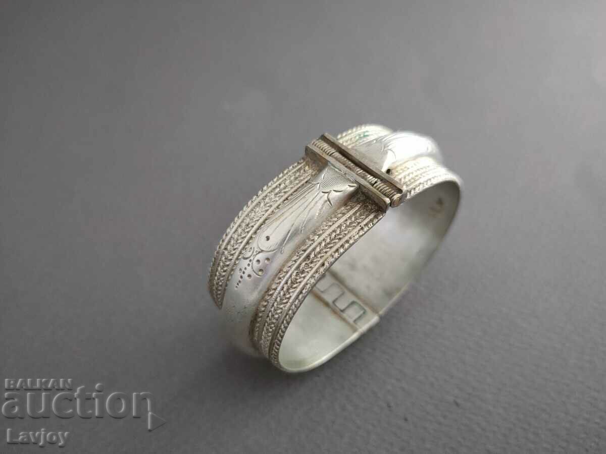 Delivery of Revival Silver Bracelet &/&$$$