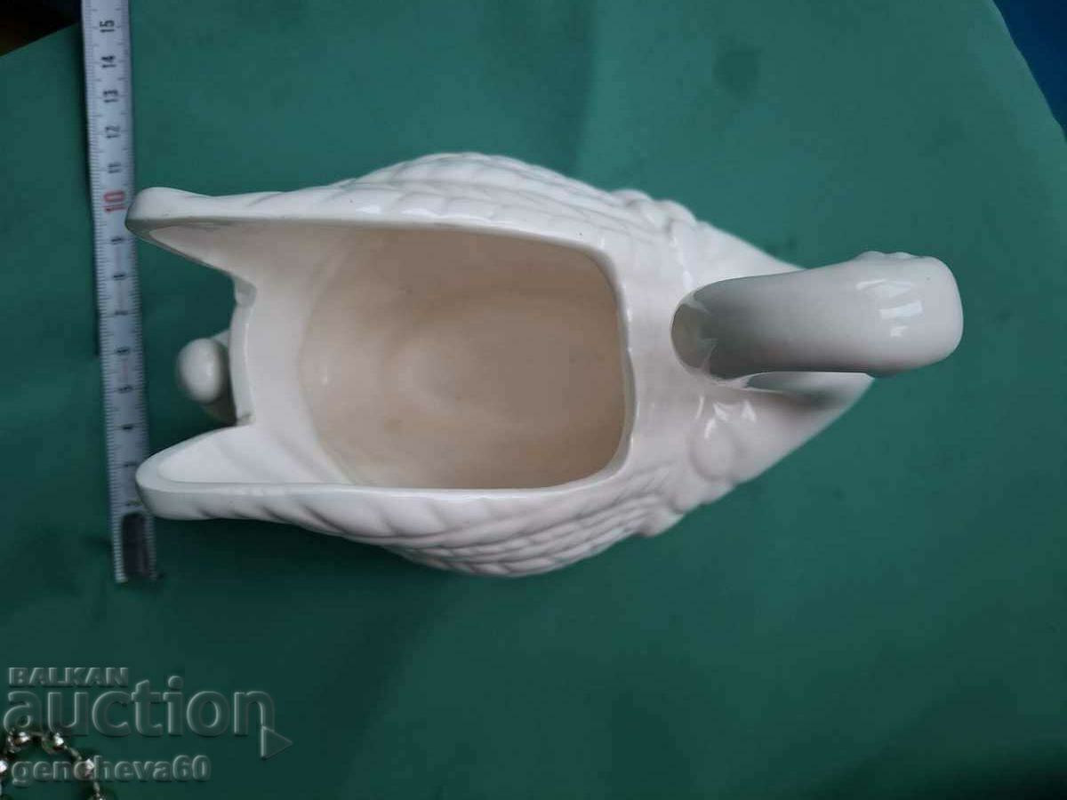 Beautiful large porcelain swan/cachepot with price 15.00 BGN | € 7.67 Beautiful large porcelain swan/cachepot with price 15.00 BGN | € 7.67