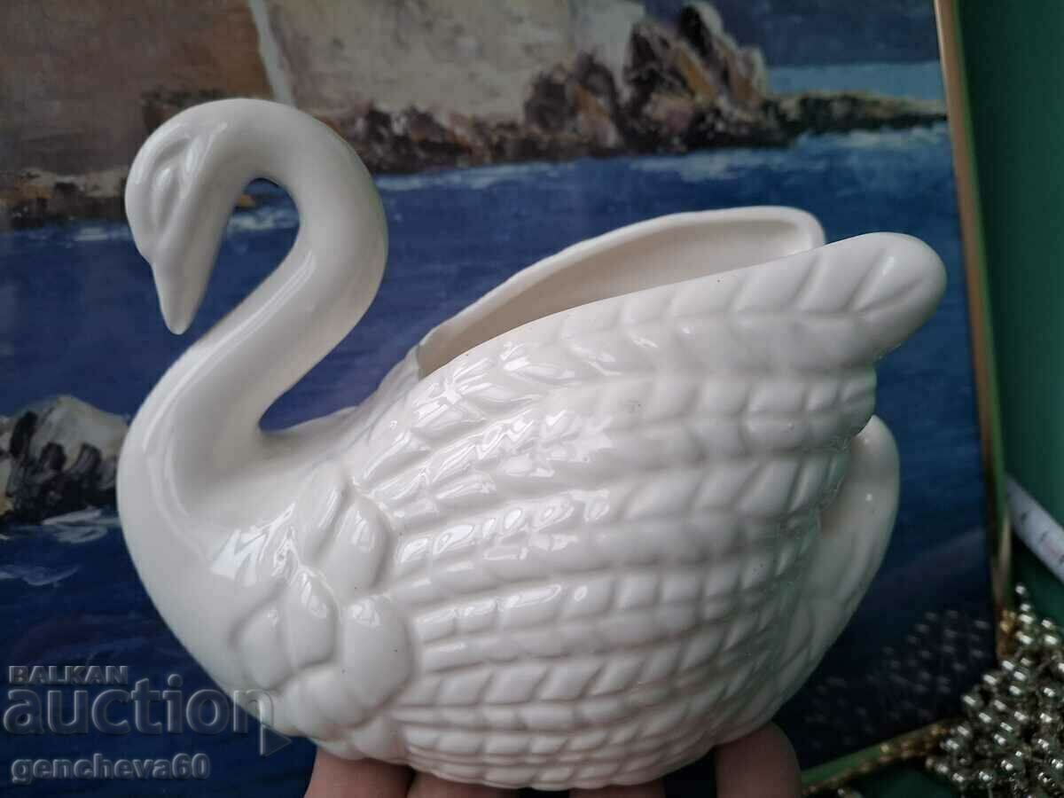 Beautiful large porcelain swan/cachepot Beautiful large porcelain swan/cachepot