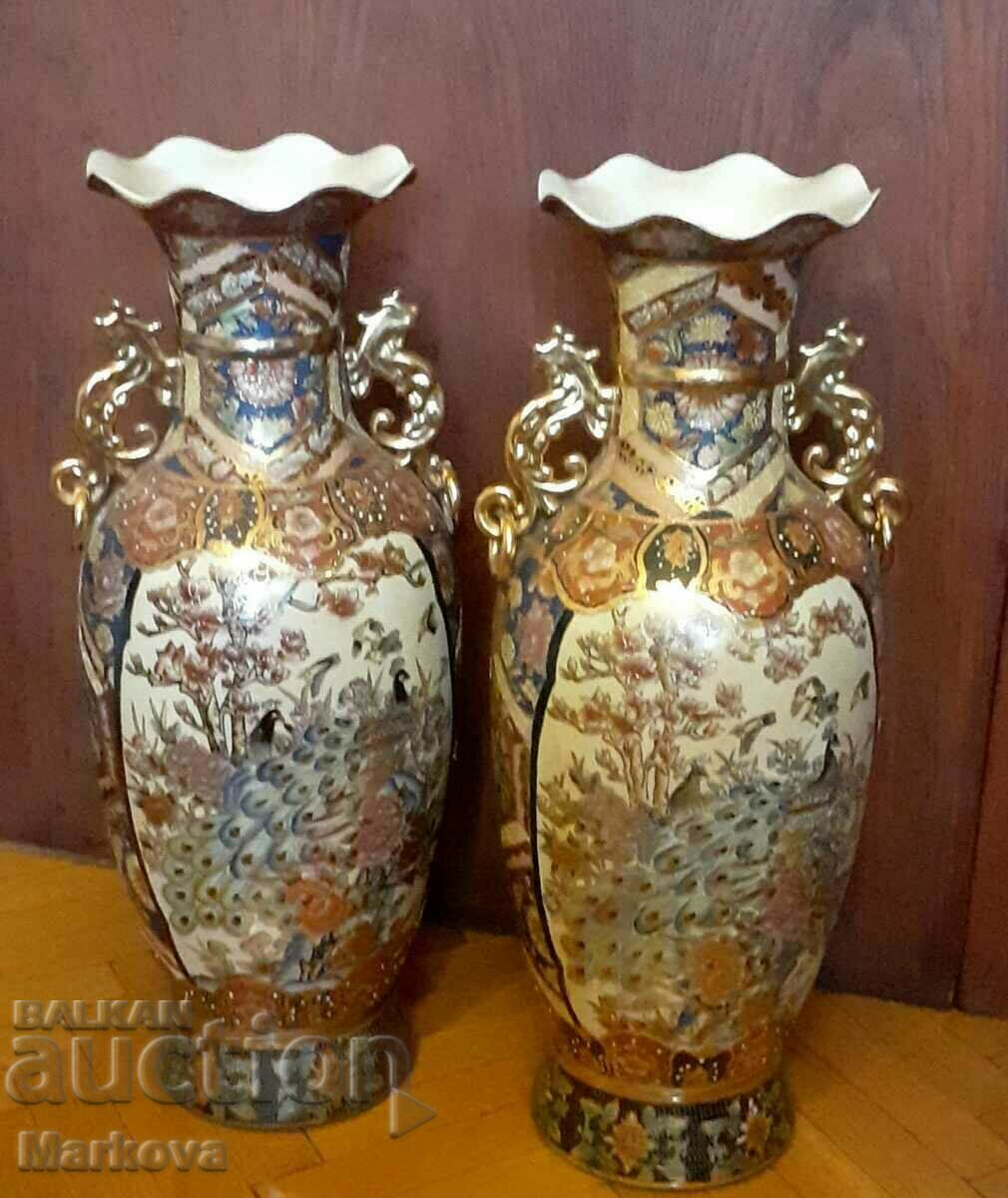 Interior ceramic Chinese vases