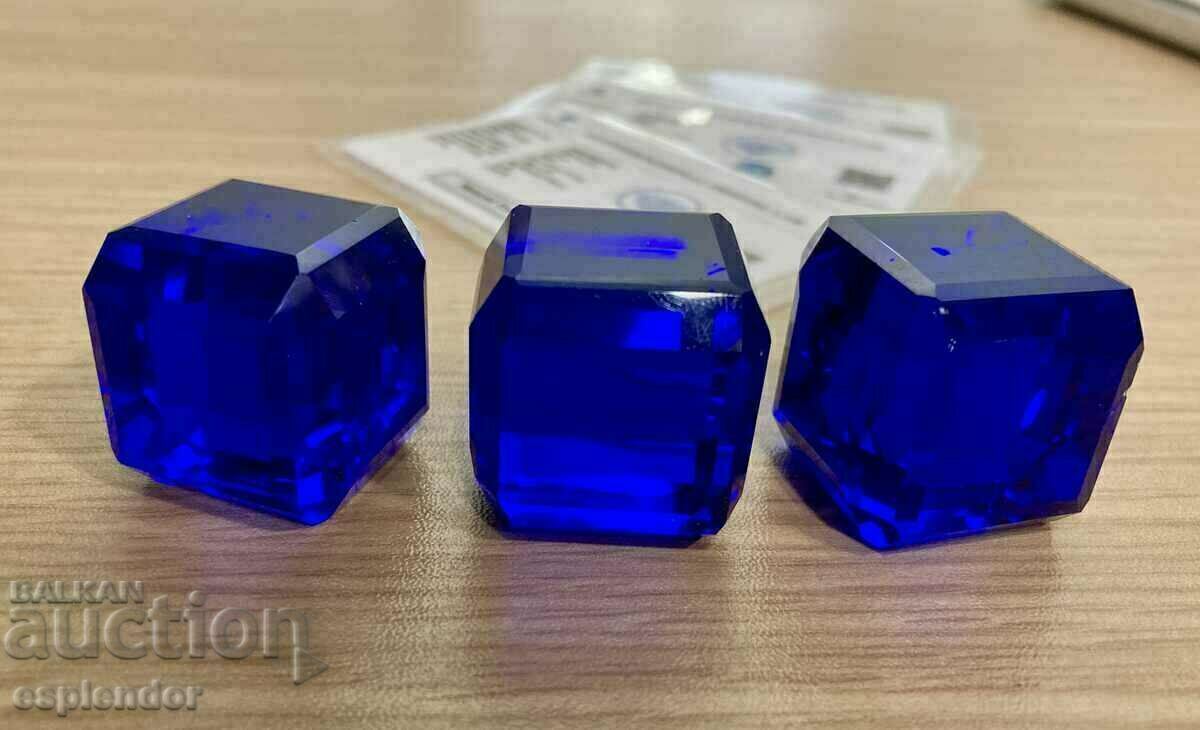Set de cuburi de tanzanit certificat GOGTL de 636,4 carate