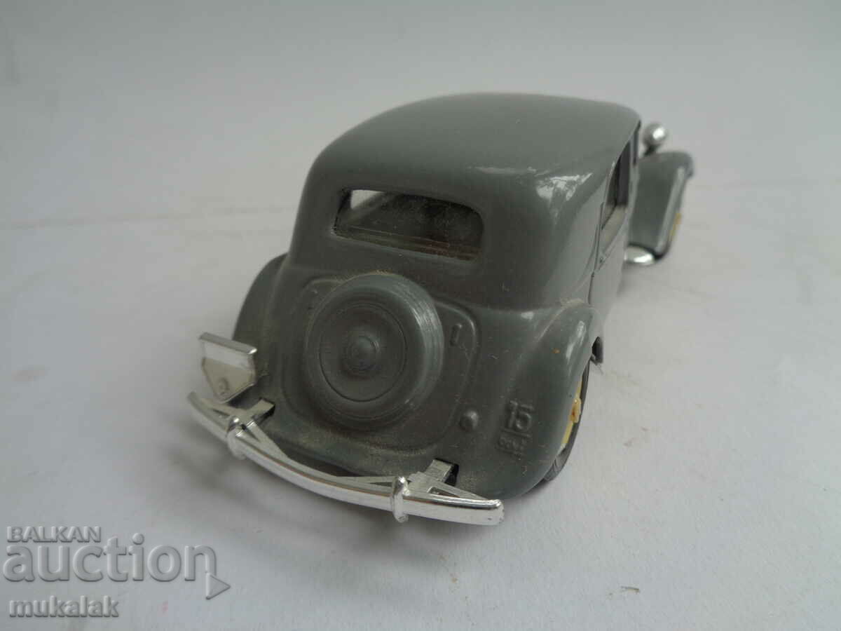 Delivery of 1:43 SOLIDO CITROEN 15 SIX TOY TROLLEY MODEL