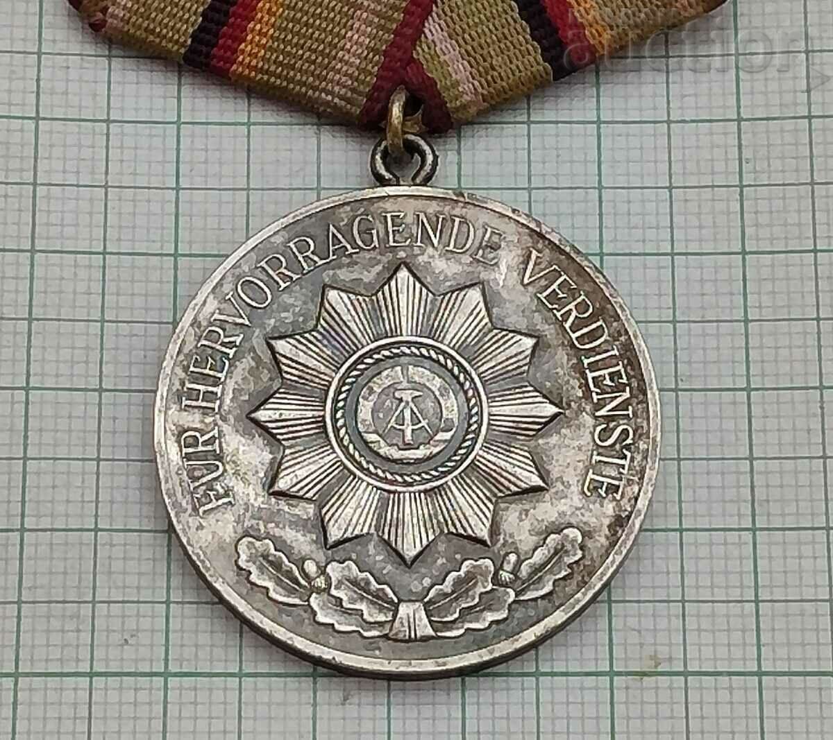 Auction GDR FOR EXCELLENT SERVICE IN THE PEOPLE'S ARMY SILVER MEDAL Auction GDR FOR EXCELLENT SERVICE IN THE PEOPLE'S ARMY SILVER MEDAL