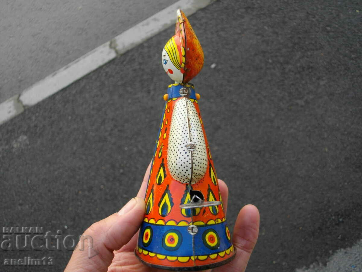 Delivery of OLD MECHANICAL SHEET METAL TOY MOSCOW OLYMPICS 80 Delivery of OLD MECHANICAL SHEET METAL TOY MOSCOW OLYMPICS 80