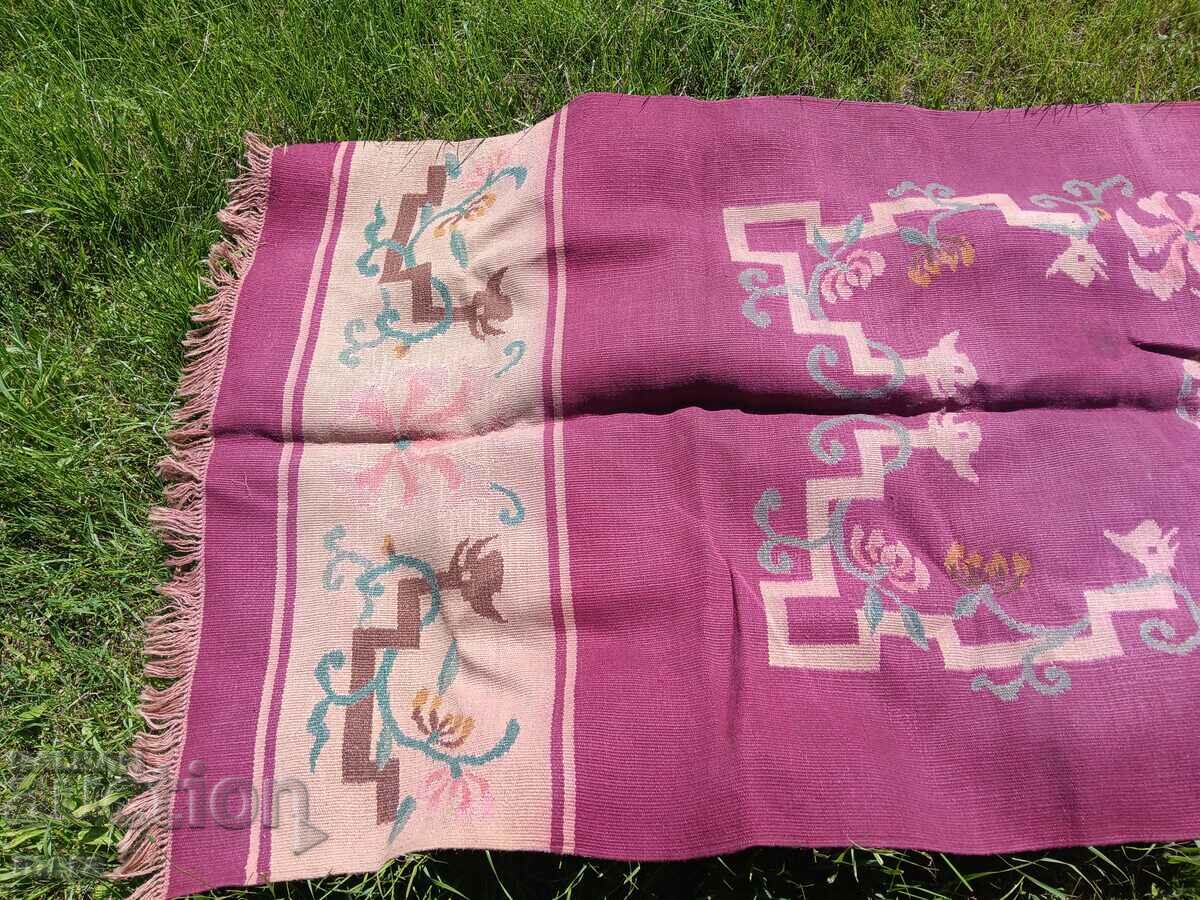 Δημοπρασία Παλιό χαλί Δημοπρασία Παλιό χαλί