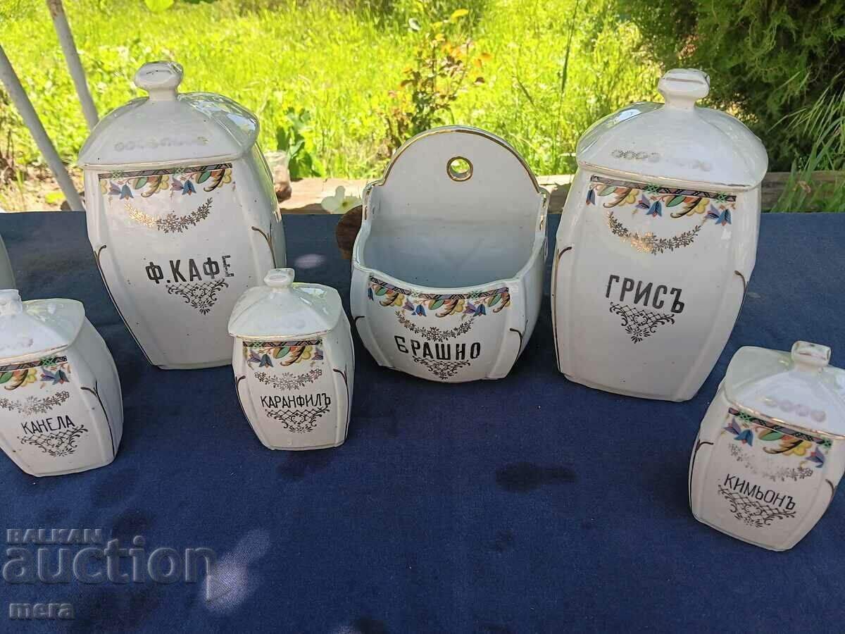Πορσελάνινα βάζα μπαχαρικών από τις αρχές του περασμένου αιώνα - 5 Πορσελάνινα βάζα μπαχαρικών από τις αρχές του περασμένου αιώνα - 5