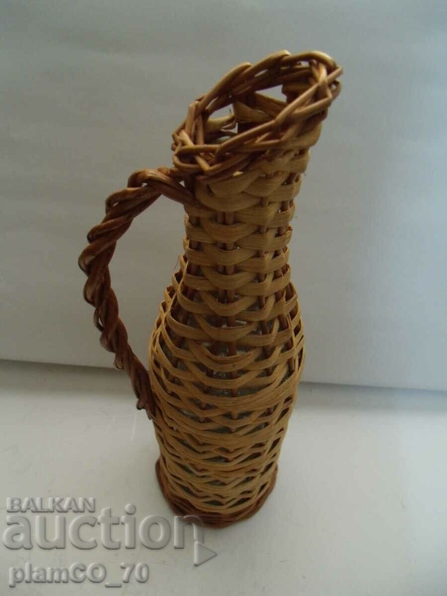 Delivery of #*7549 old braided glass bottle - capacity 0.350 Delivery of #*7549 old braided glass bottle - capacity 0.350