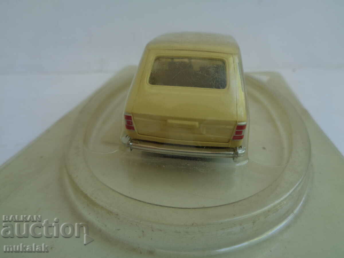 Delivery of 1:43 NOREV RENAULT R 6 TOY TROLLEY MODEL Delivery of 1:43 NOREV RENAULT R 6 TOY TROLLEY MODEL