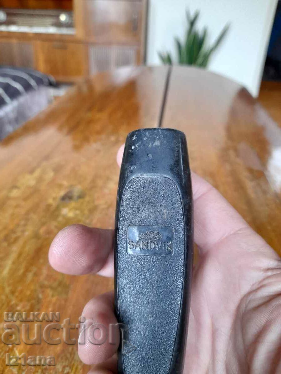 Delivery of Old Sandvik carpenter's chisel