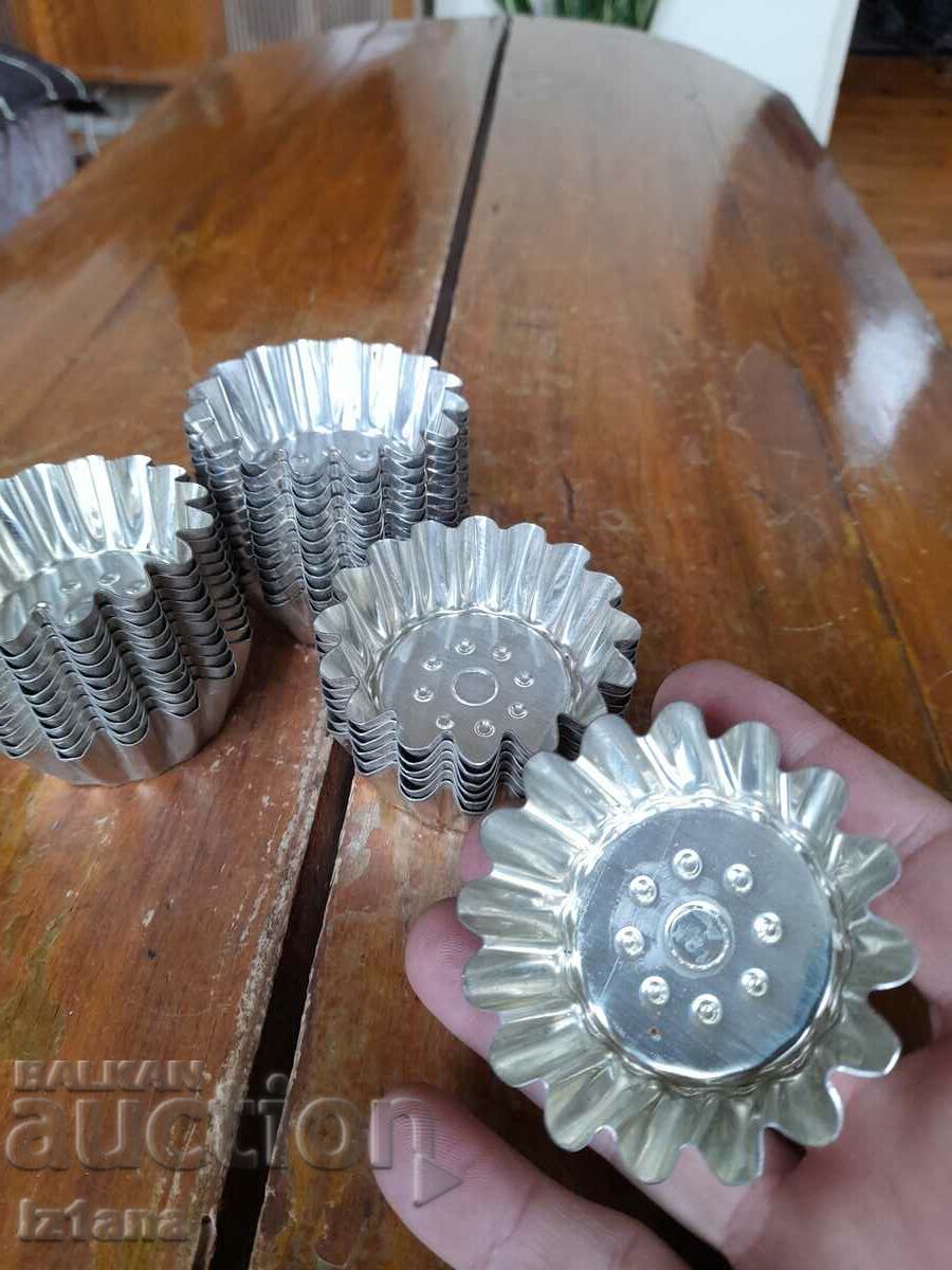 Old forms for sweets, savarini, muffins with price 55.00 BGN | € 28.12 Old forms for sweets, savarini, muffins with price 55.00 BGN | € 28.12