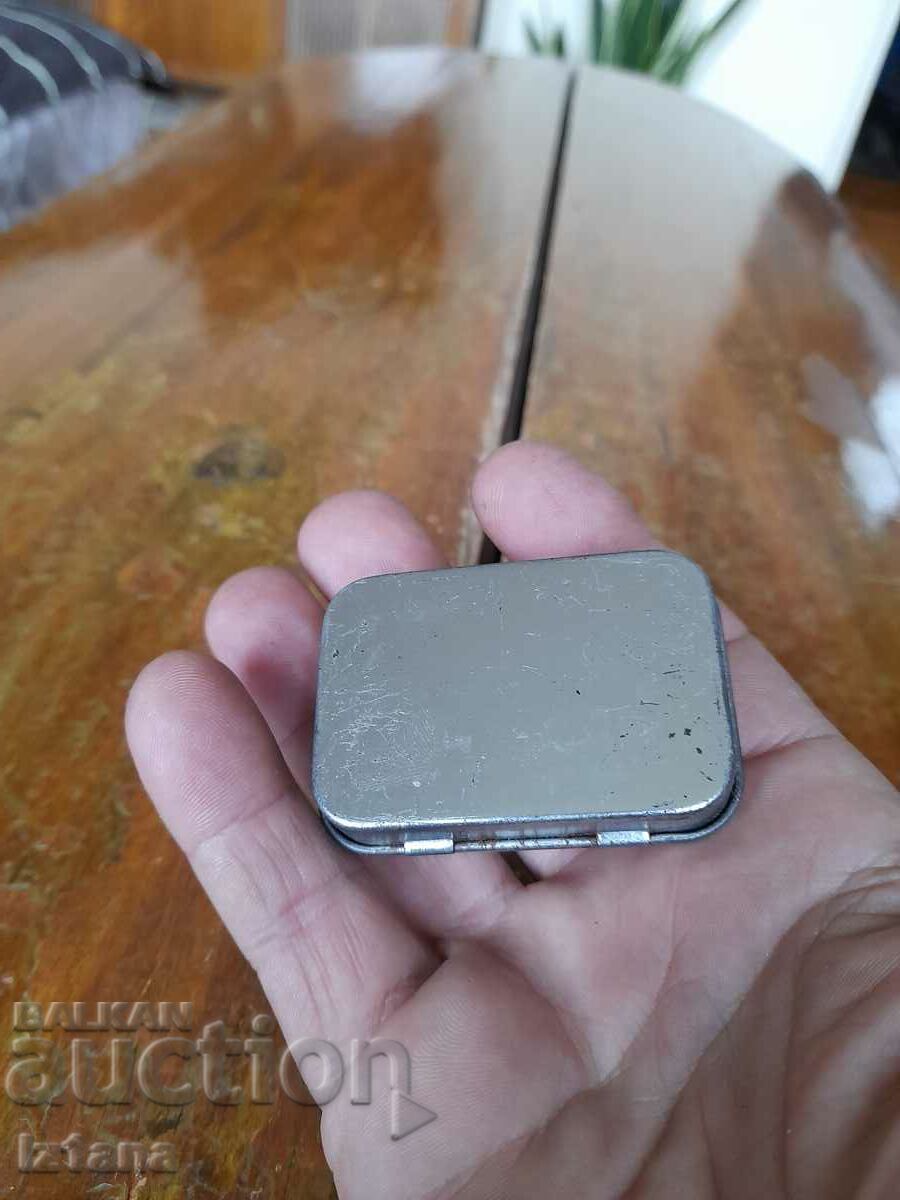 Auction  An old box of PEZ candy