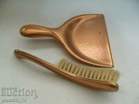 #*7552 old metal spatula with brush