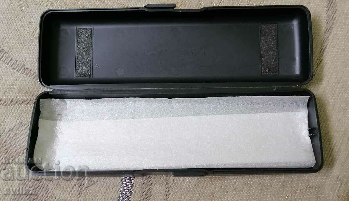 Delivery of Kenwood KDC-W5031 radio panel