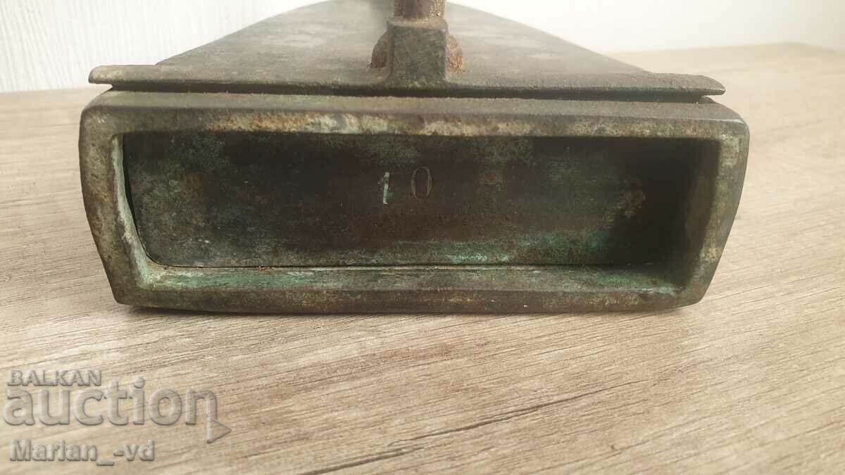 Auction ANTIQUE BRONZE IRON Auction ANTIQUE BRONZE IRON