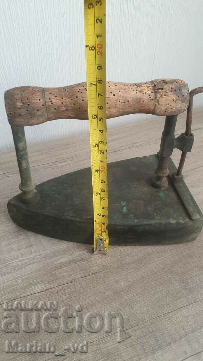 ANTIQUE BRONZE IRON - 6 ANTIQUE BRONZE IRON - 6